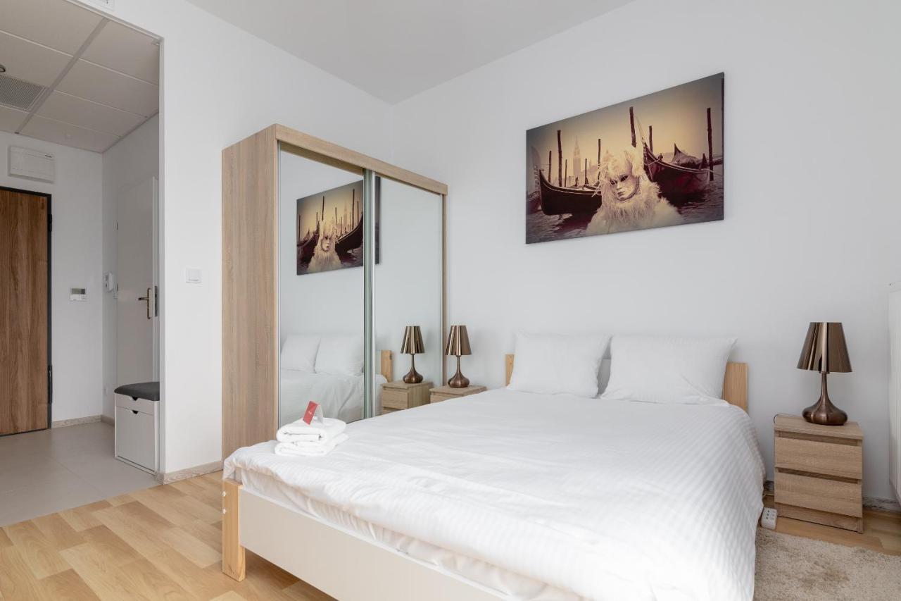 Wola Chic Studios Варшава Экстерьер фото